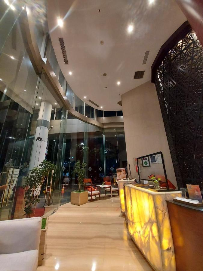 Swiss-Belinn Ska Pekanbaru Exterior photo