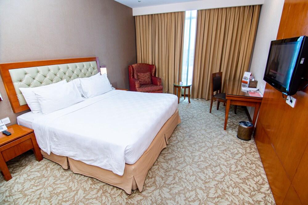 Swiss-Belinn Ska Pekanbaru Exterior photo